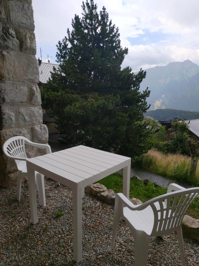 Studio au calme, vue imprenable sur la vallée Leysin Extérieur photo